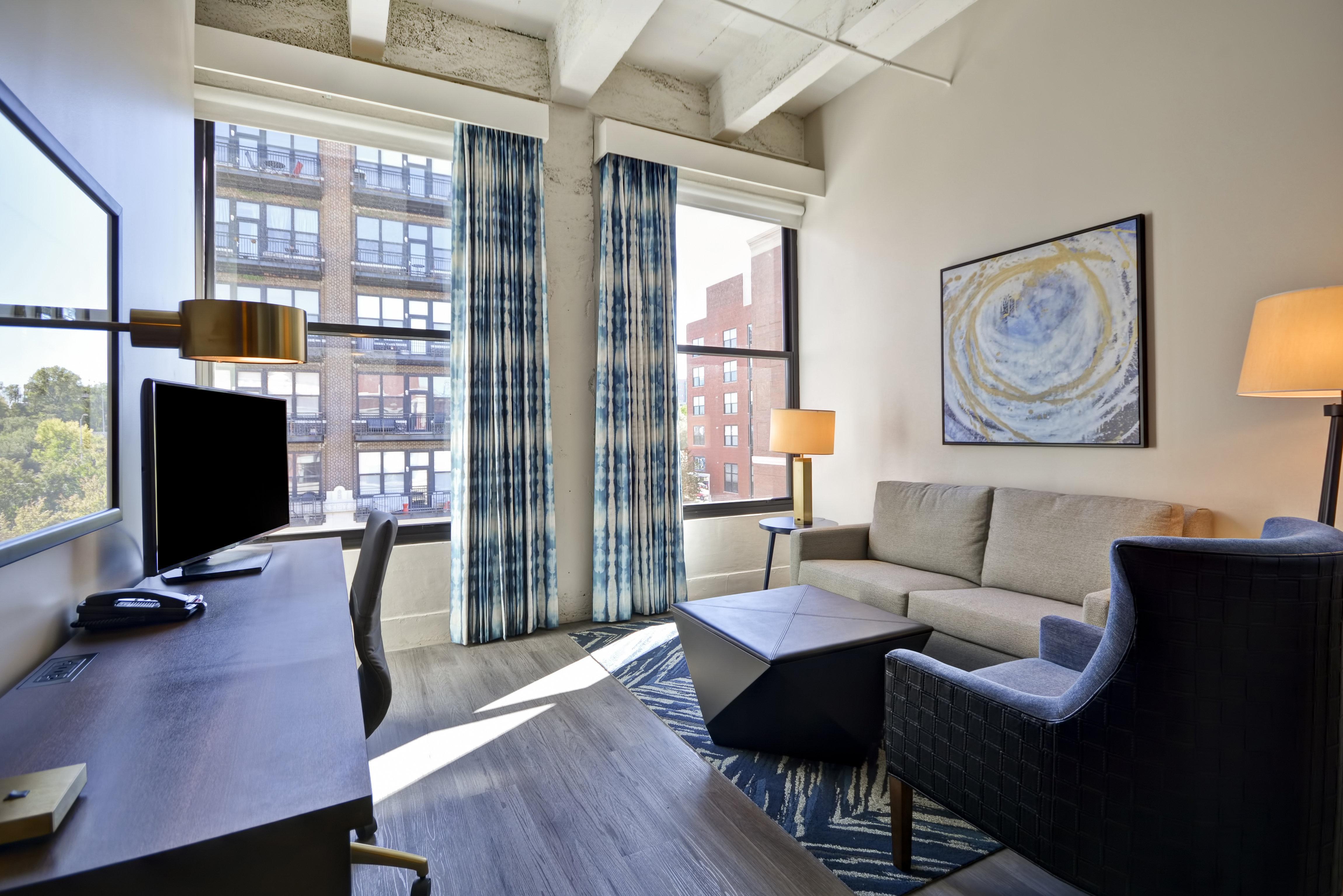 Indigo Kansas - The Crossroads By Ihg